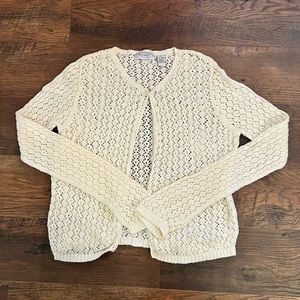 Vintage Old Navy white crochet button up cardigan. Size Large.